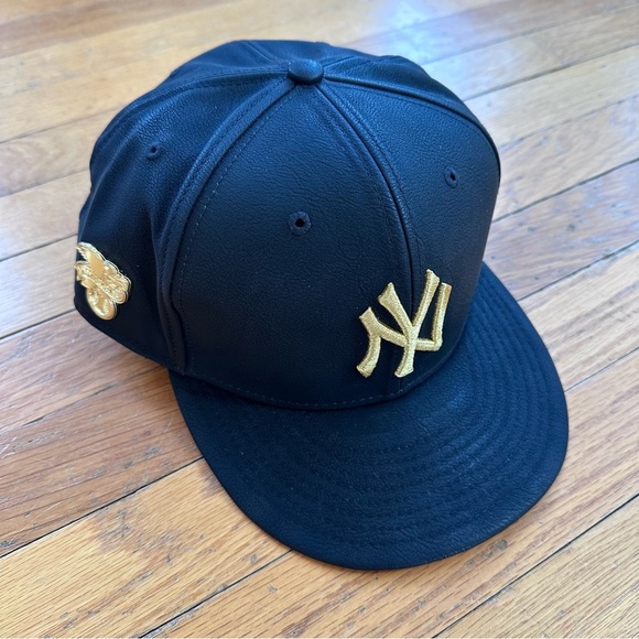 NY Yankees New Era 59 Fifty Faux Leather Black Gold American League Fitted Hat 8 - Picture 3 of 13